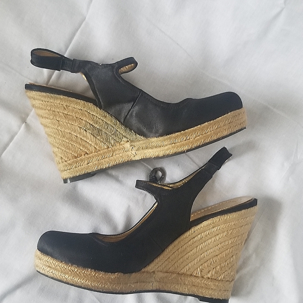 - Zinc brand - Silk Espadrilles - Size 7.5, aprox 2.5 inch heel